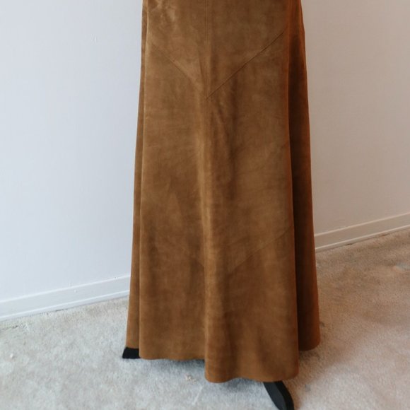 Winter Suede Maxi Skirt - Picture 4 of 11